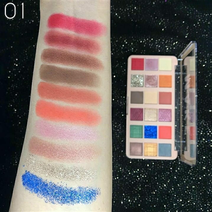 APK 18 Color EyeShadow Palette