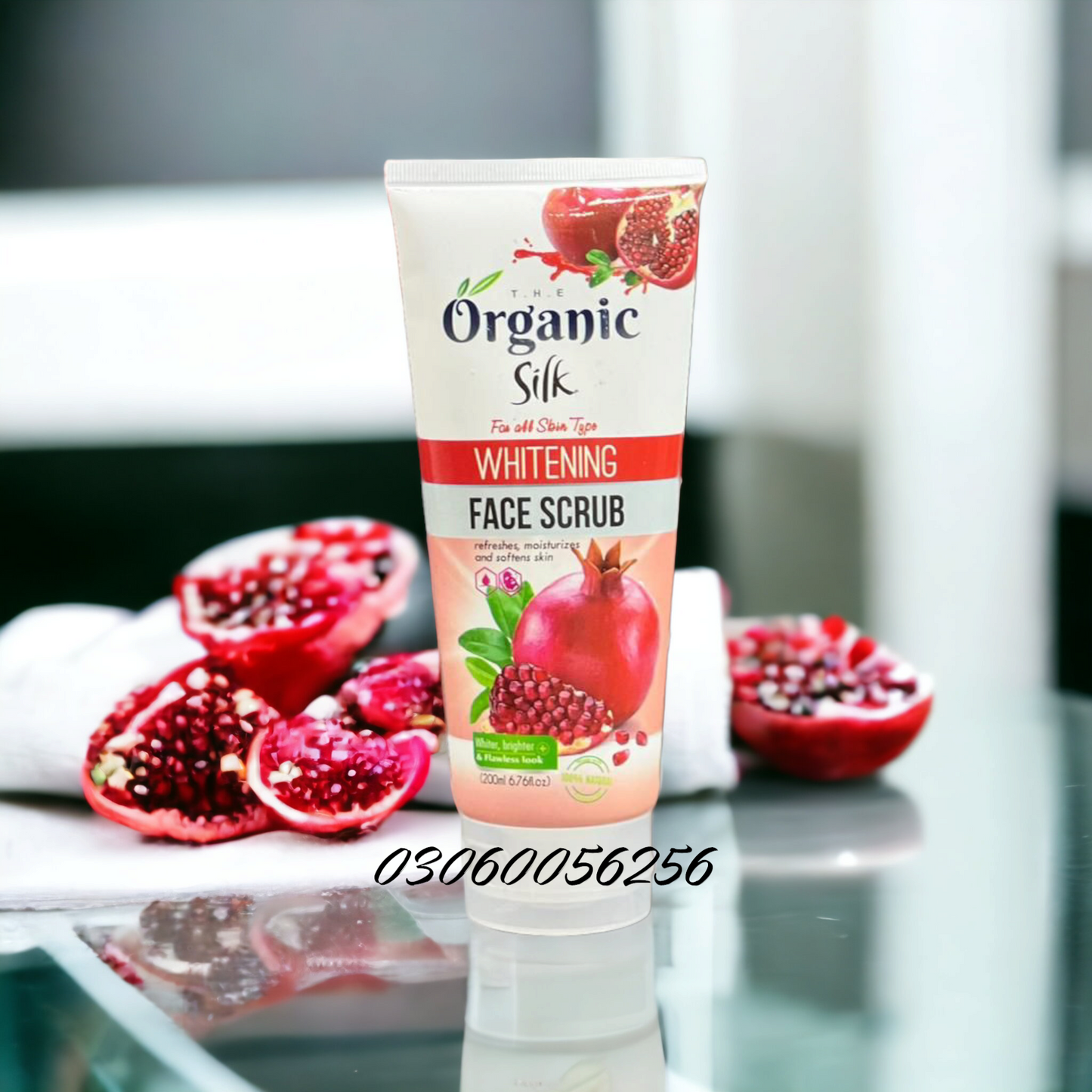 Organic Silk Whitening Fruit Facial