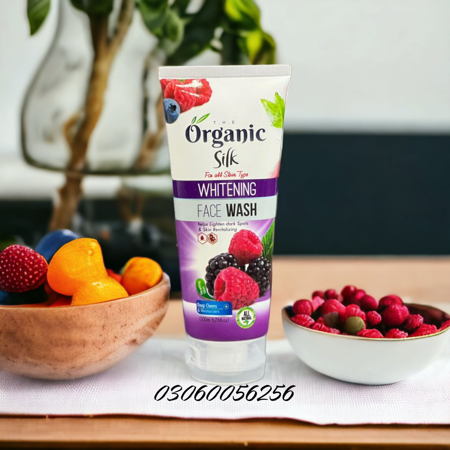 Organic Silk Whitening Fruit Facial